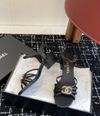 Chanel Interlocking CC Strappy Block Heel Sandal Black. Salto 4,5 cm.
