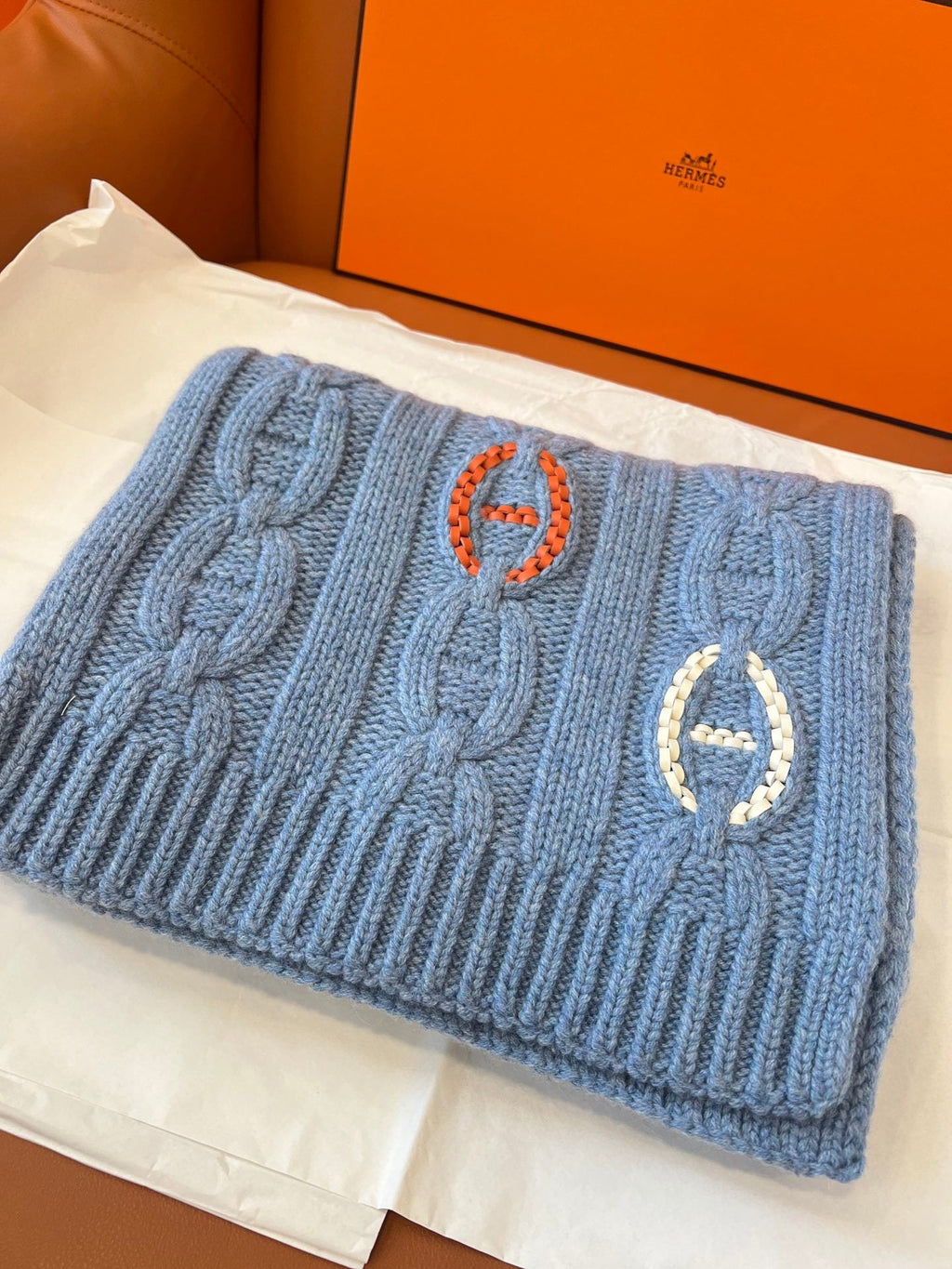 Cachecol Hermès Tri-Maillon Details Cuir Azul-Claro