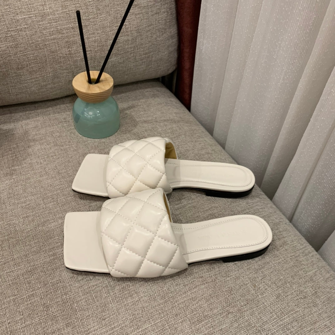 Sandália Bottega Veneta Padded Flat White (Pronta Entrega)