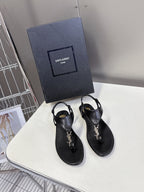 Saint Laurent Sandalia cassandra black