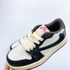 Jordan 1 Retro  x Travis Scott Brown and Black Infantil