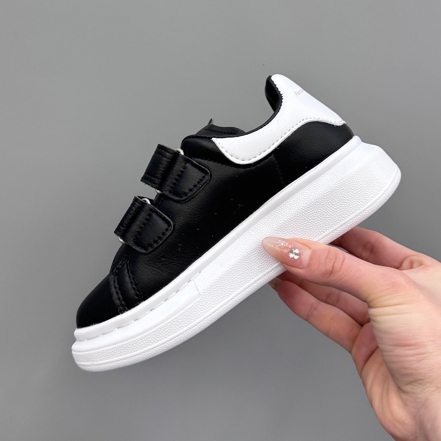 Tênis Alexander McQueen Black and White Infantil