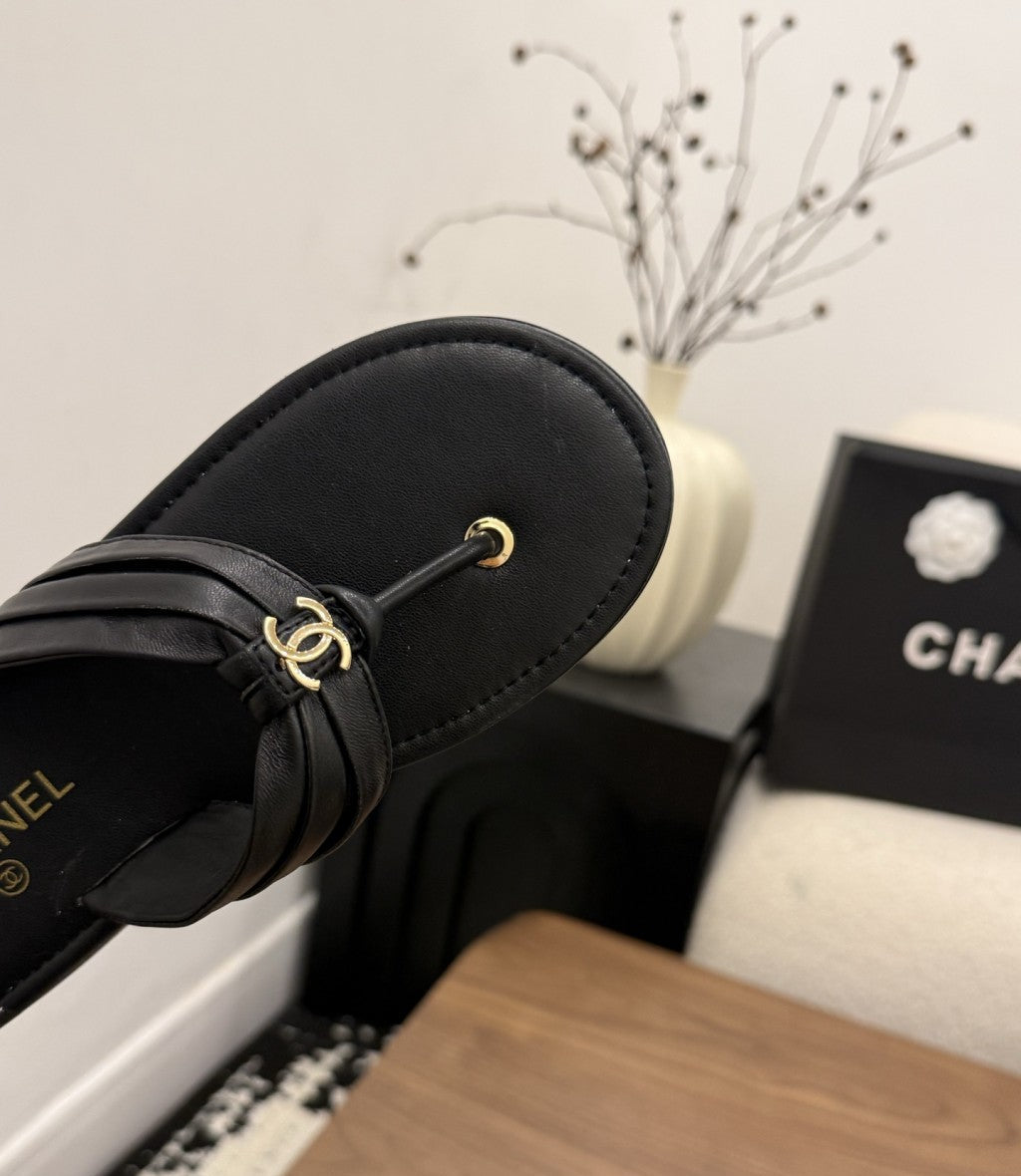 Chanel Thong Sandals Black.