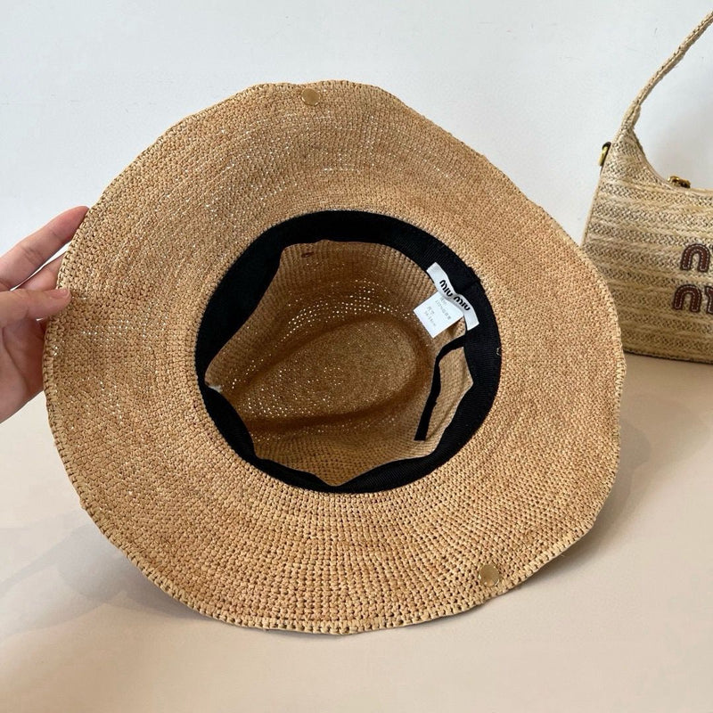 Chapéu em ráfia Miu Miu