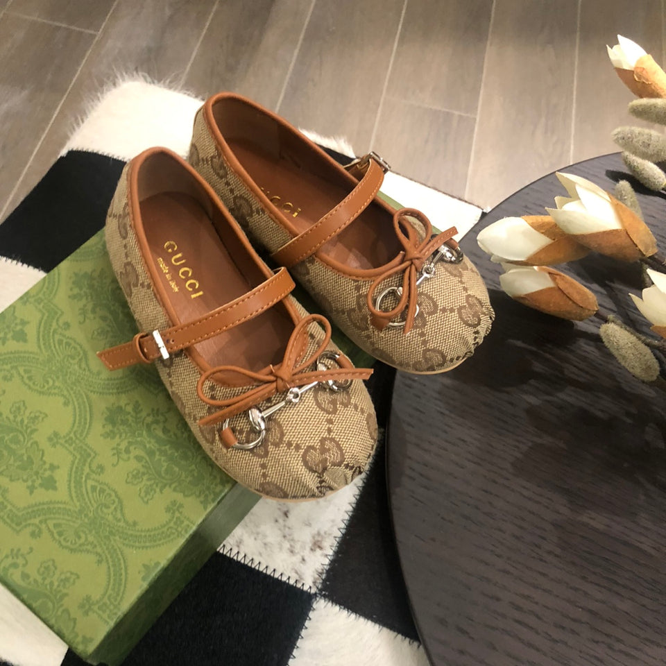 Sapatilha Gucci GG Canvas Marrom Infantil