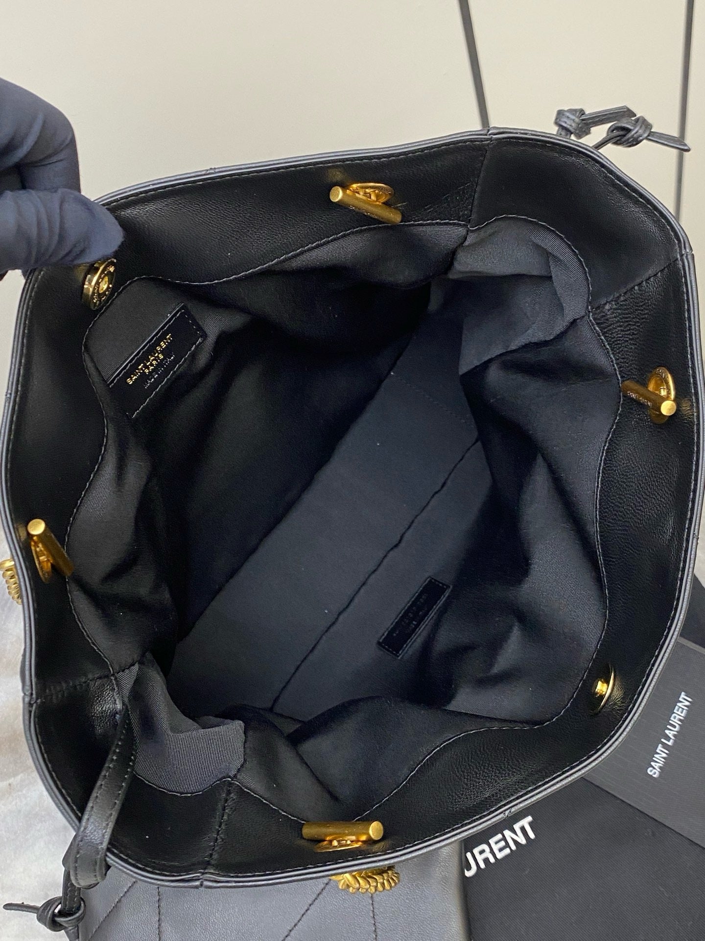 Saint Laurent Shopping Jamie 4.3 Quilted Bag Black Ferragens Douradas