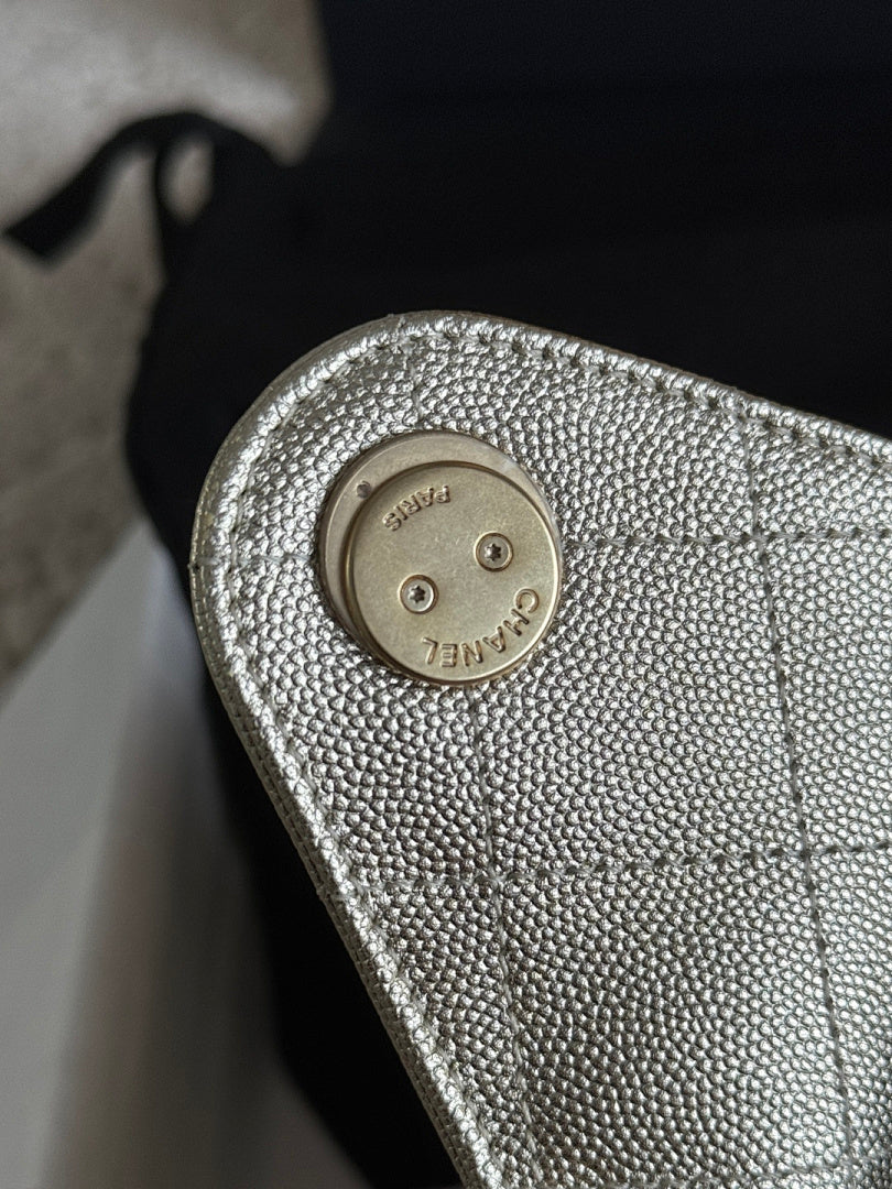 Bolsa Hobo  Chanel 25 Metalica Small