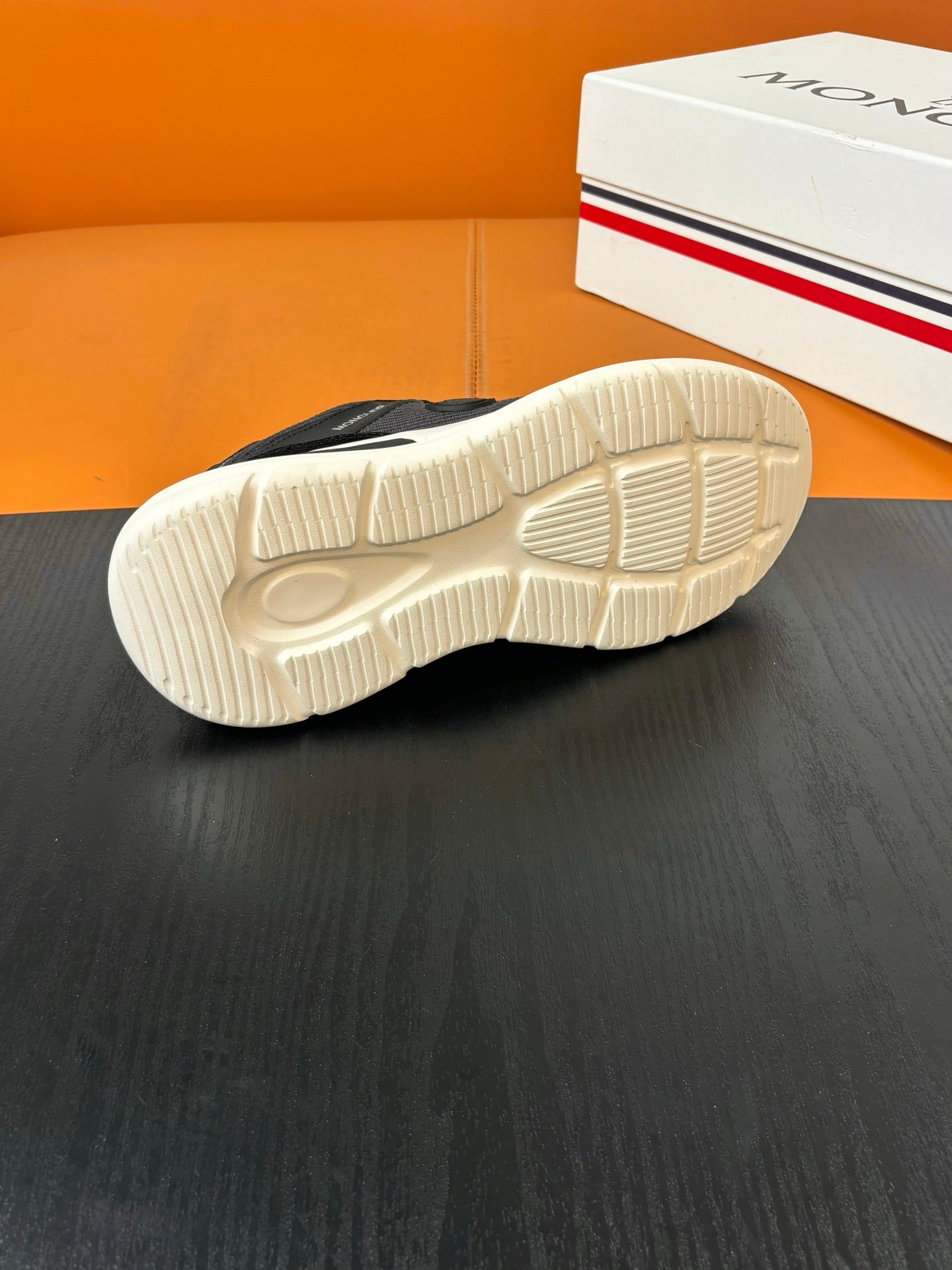 Moncler Pacey 2 Black / Off-White