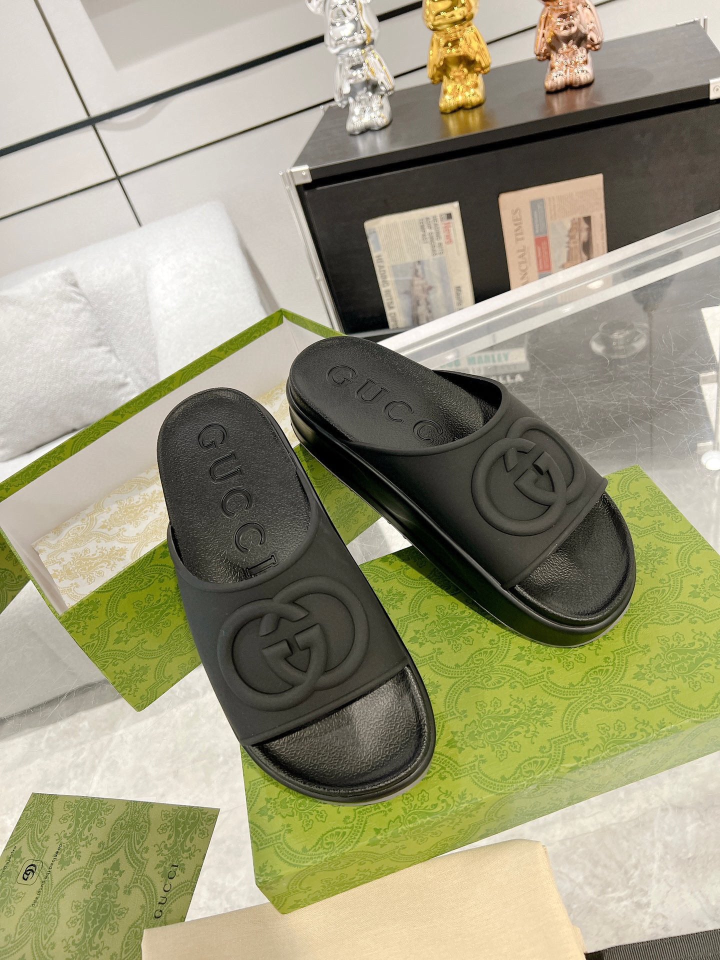 Gucci Interlocking G Slide Black