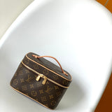 Necessaire Lv  Monogram Bag