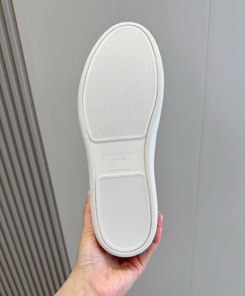 TÊNIS YVES SAINT LAURENT