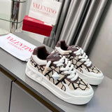Valentino Garavani One Stud XL Brown