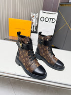 Louis Vuitton Wonderland Monogram Flat Ranger