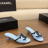 Chanel Interlocking CC Heeled Mules Light Blue & Black. Salto 5 cm.