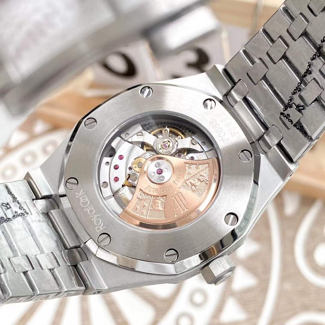 Audemars Piguet Royal Oak Green .