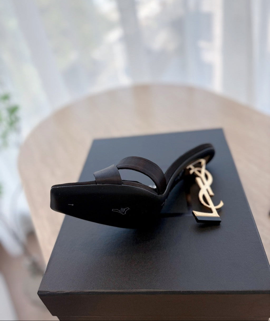 Saint Laurent  Mules Opyum Em Crepe De Cetim Black