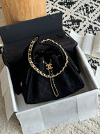 Bolsa Hobo  Chanel 25 em camurça Black Small