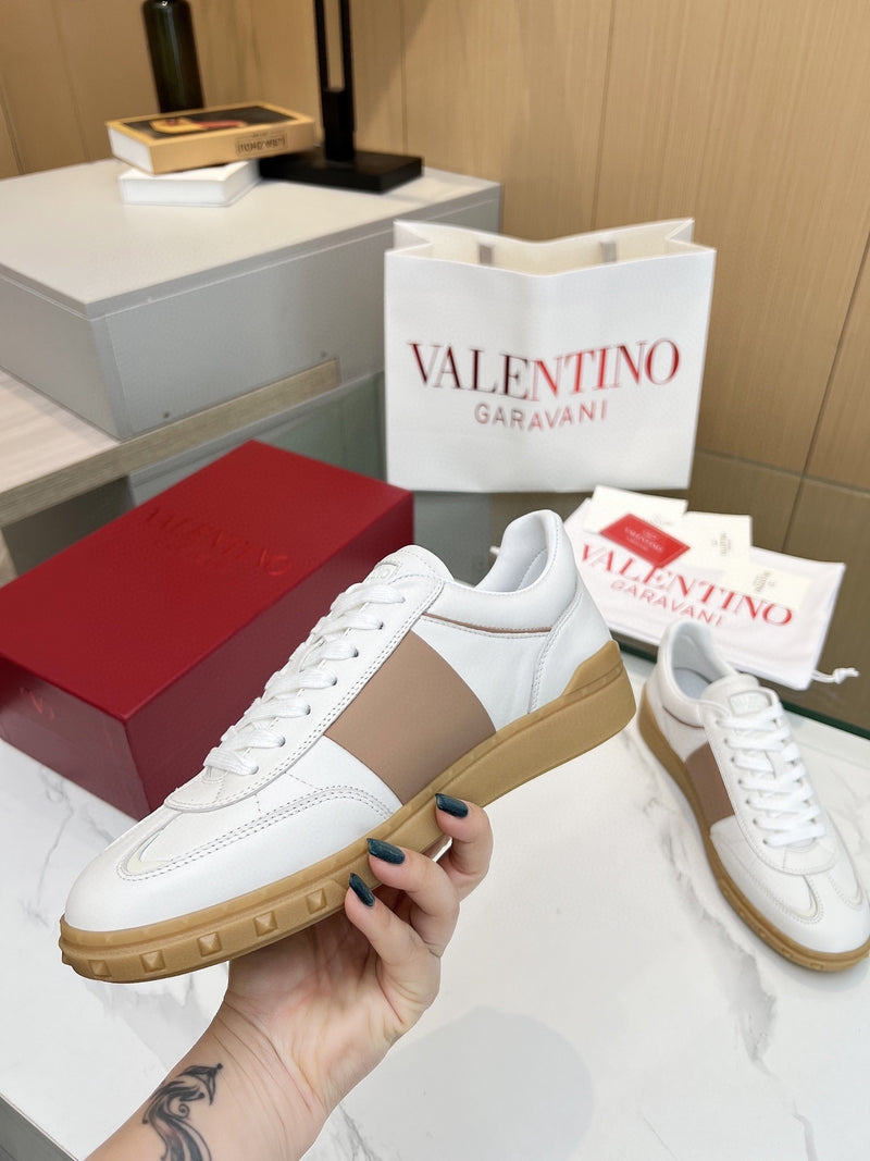 Valentino Garavani Upvillage