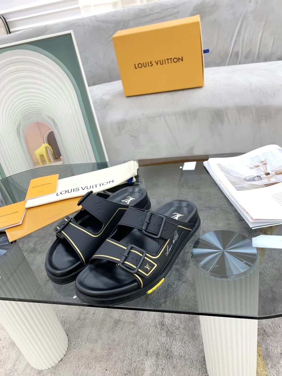 Sandália Louis Vuitton Trainer Mule Black / Yellow