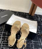 Chanel Interlocking CC Strappy Block Heel Sandal Bege. Salto 4,5 cm.