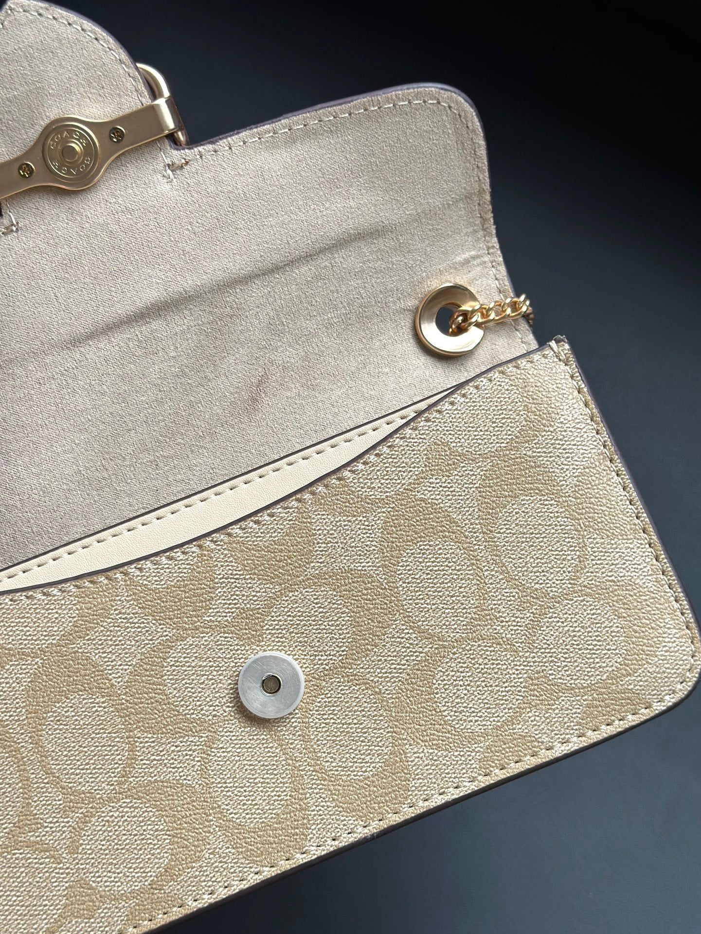 Coach Morgan Monogram Chain Crossbody Khaki Bege Ferragens Douradas