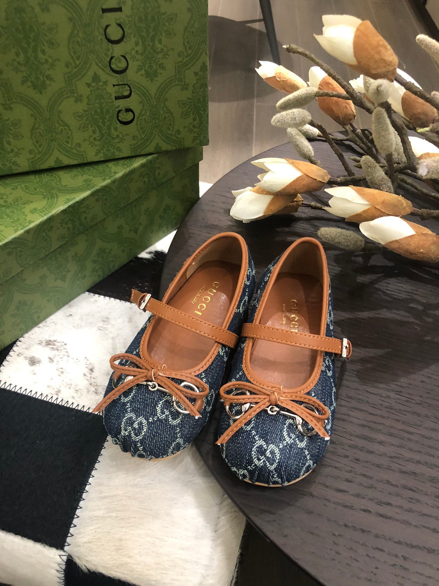 Sapatilha Gucci GG Canvas Azul Infantil