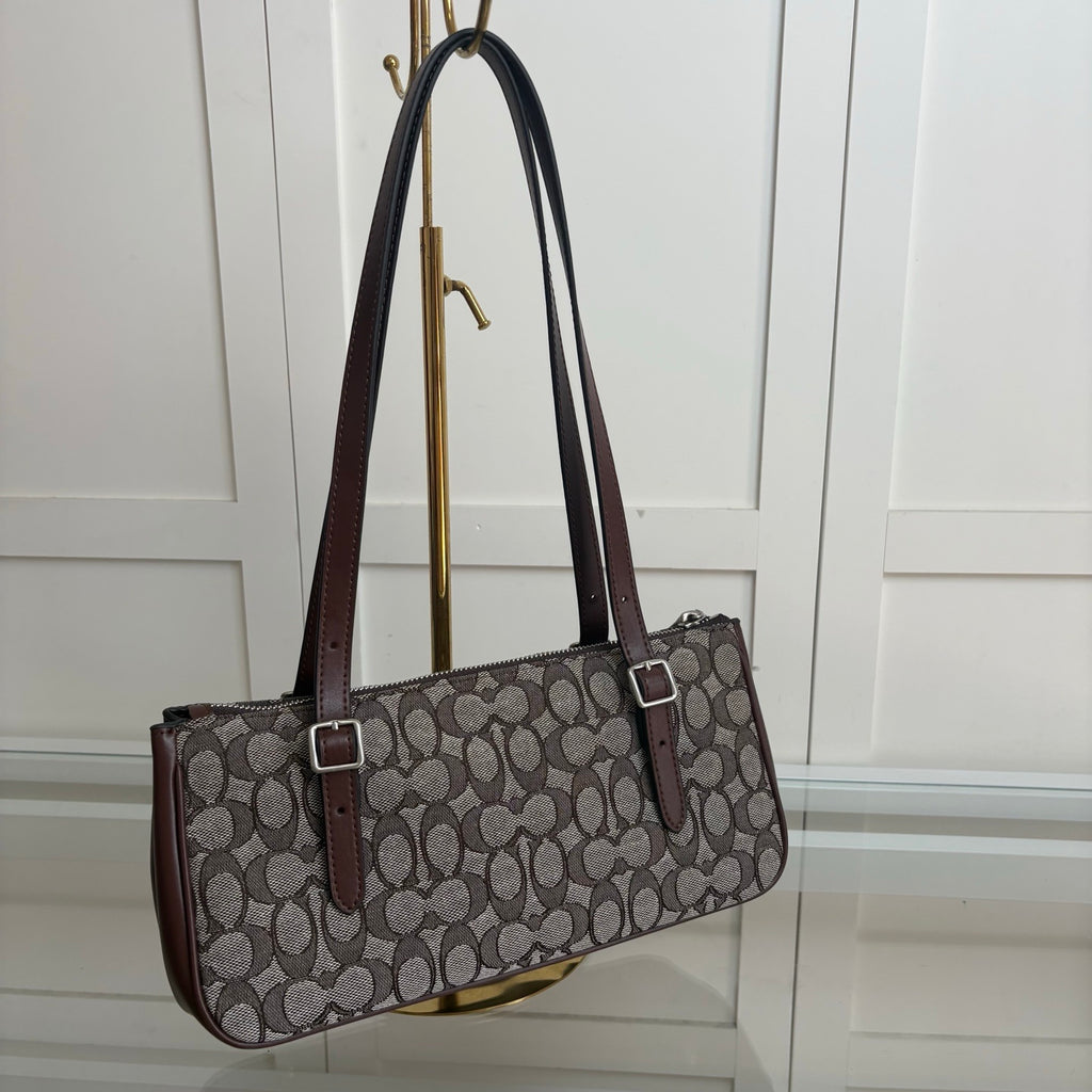 Coach Asher Shoulder Bag em Signature Canvas Grafite e Café