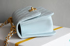 Chanel Mini Flap Bag com alça Pearl Crush