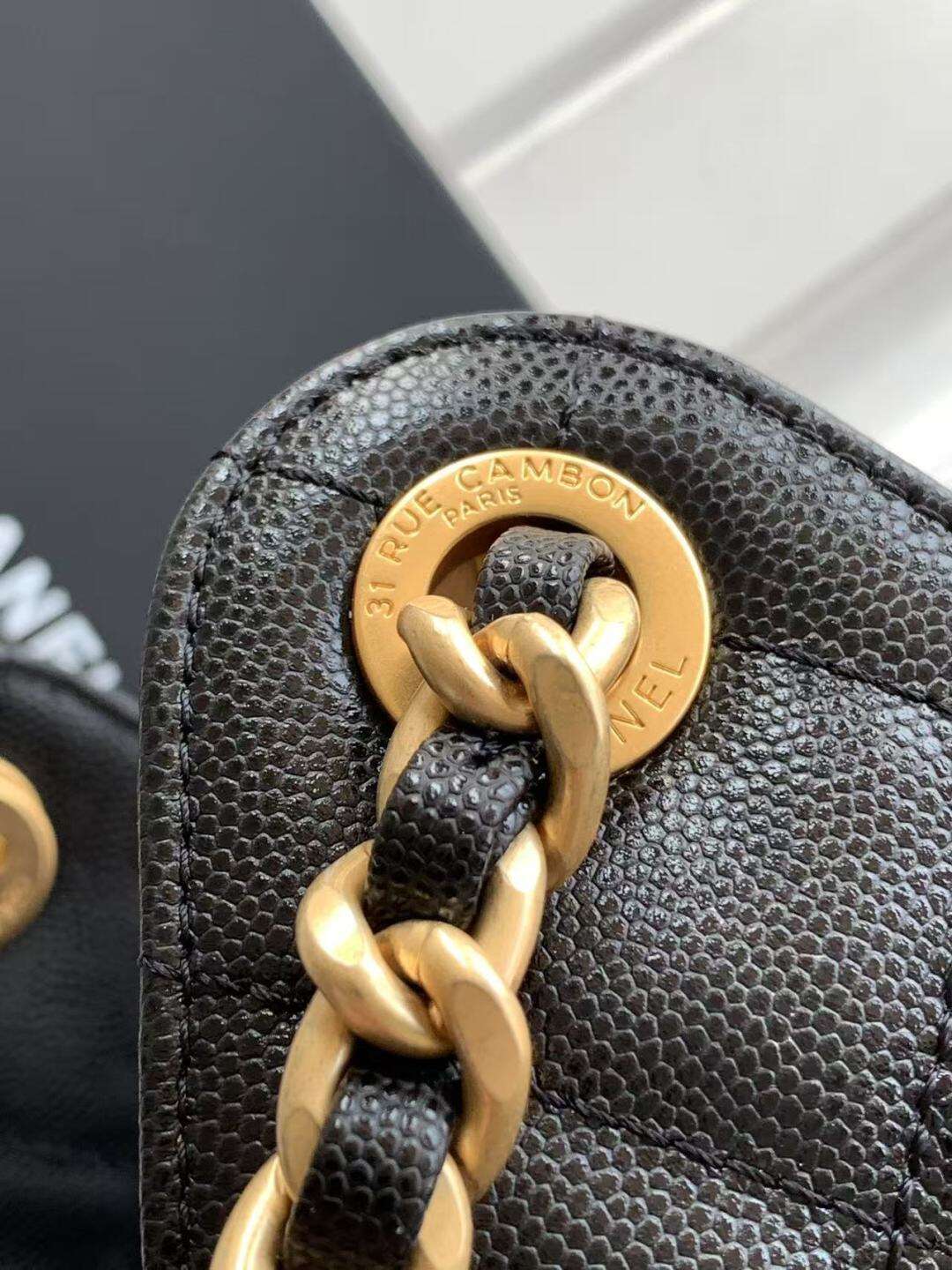 Bolsa Hobo  Chanel 25 Black