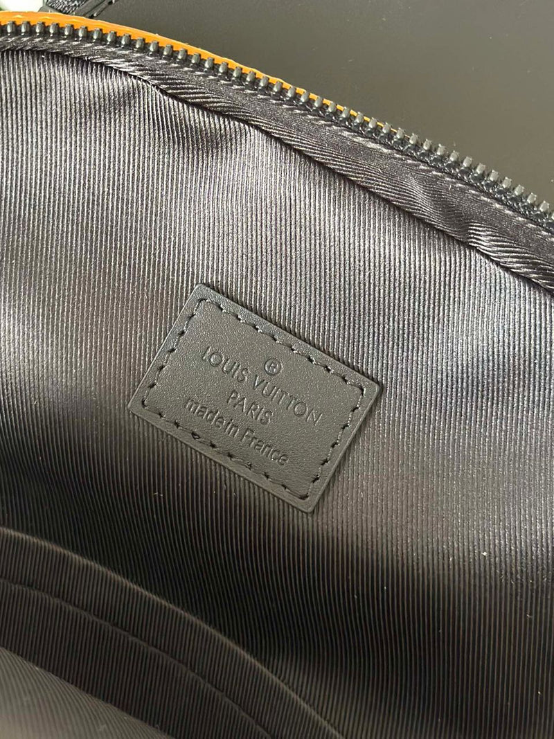 Avenue Sling Bag