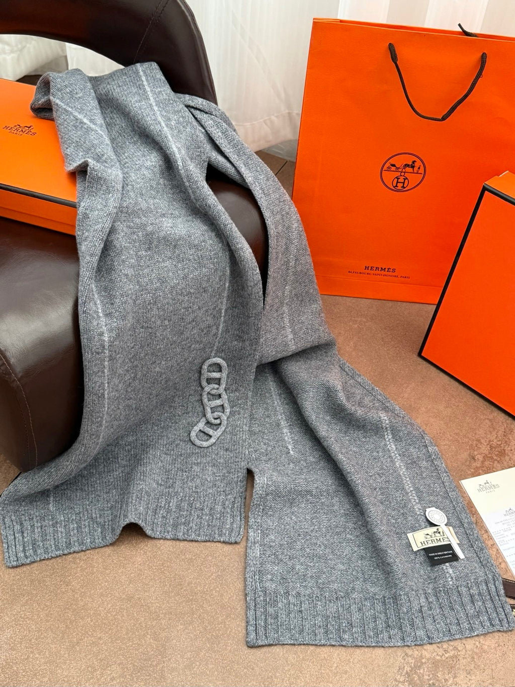Cachecol Hermès Maillons Traces em Malha de Tricô Cinza-Mescla