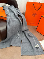 Cachecol Hermès Maillons Traces em Malha de Tricô Cinza-Mescla