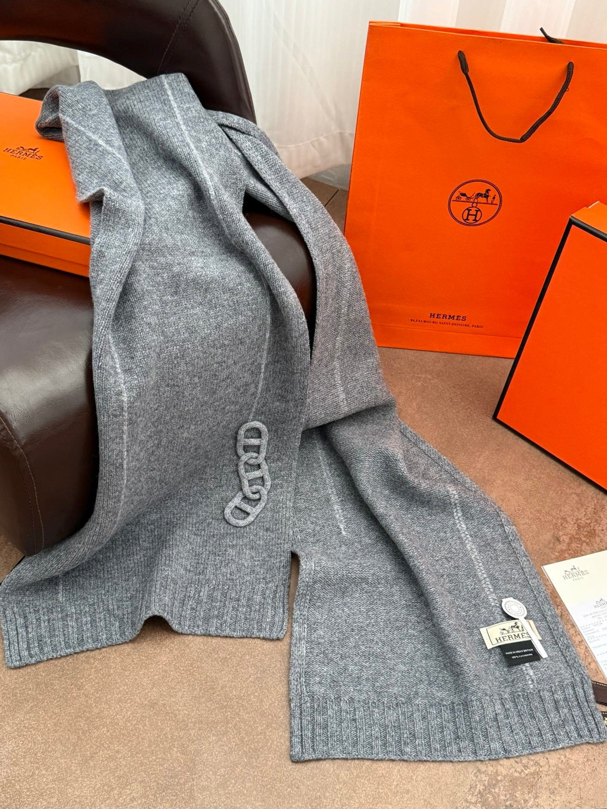Cachecol Hermès Maillons Traces em Malha de Tricô Cinza-Mescla