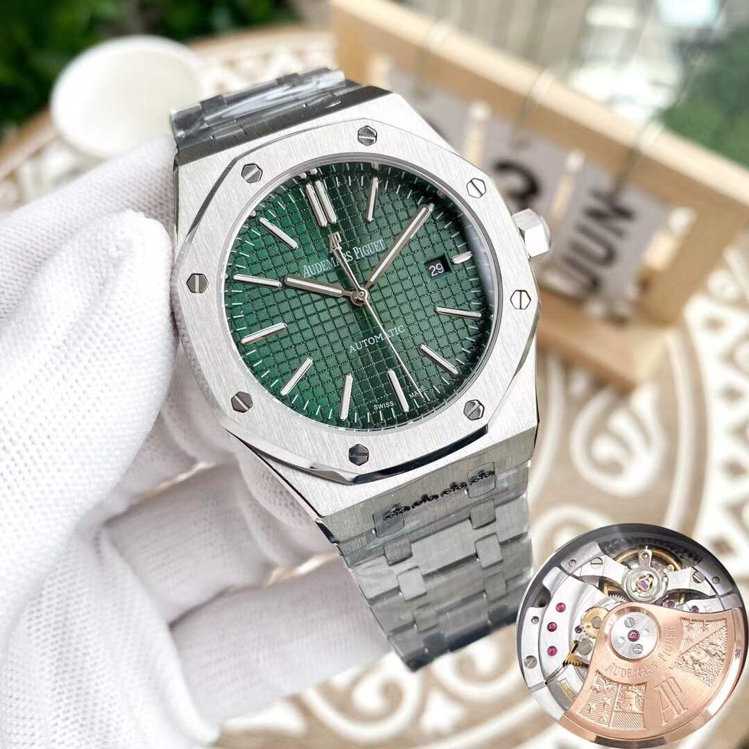 Audemars Piguet Royal Oak Green .