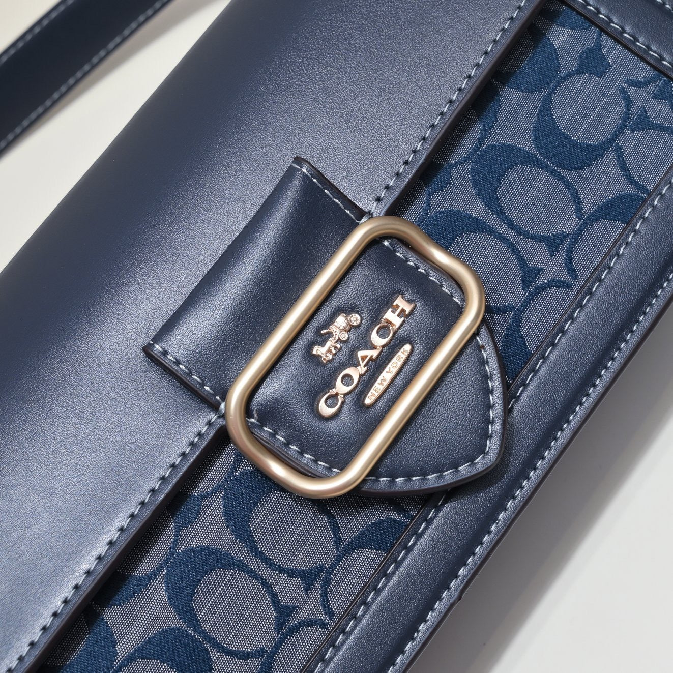 Coach Morgan Signature Shoulder Bag Azul Navy Ferragens Douradas