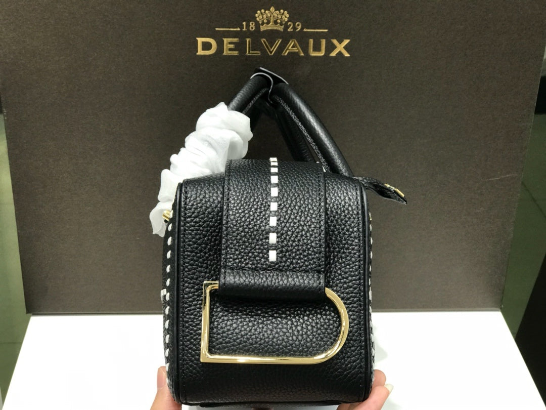 Delvaux Cool Box Black Costura Contrastante