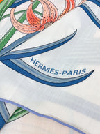 Lenço Hermès Carré 90 "Bouquet Final" Cor Off-White / Laranja / Verde