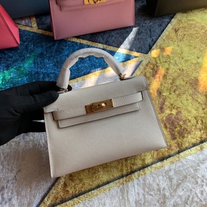 Bolsa Kelly Sellier Mini II Off-White (tamanho 20) .