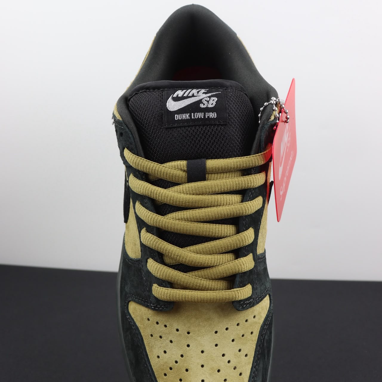 Nike SB Dunk Low Supreme Camper Green