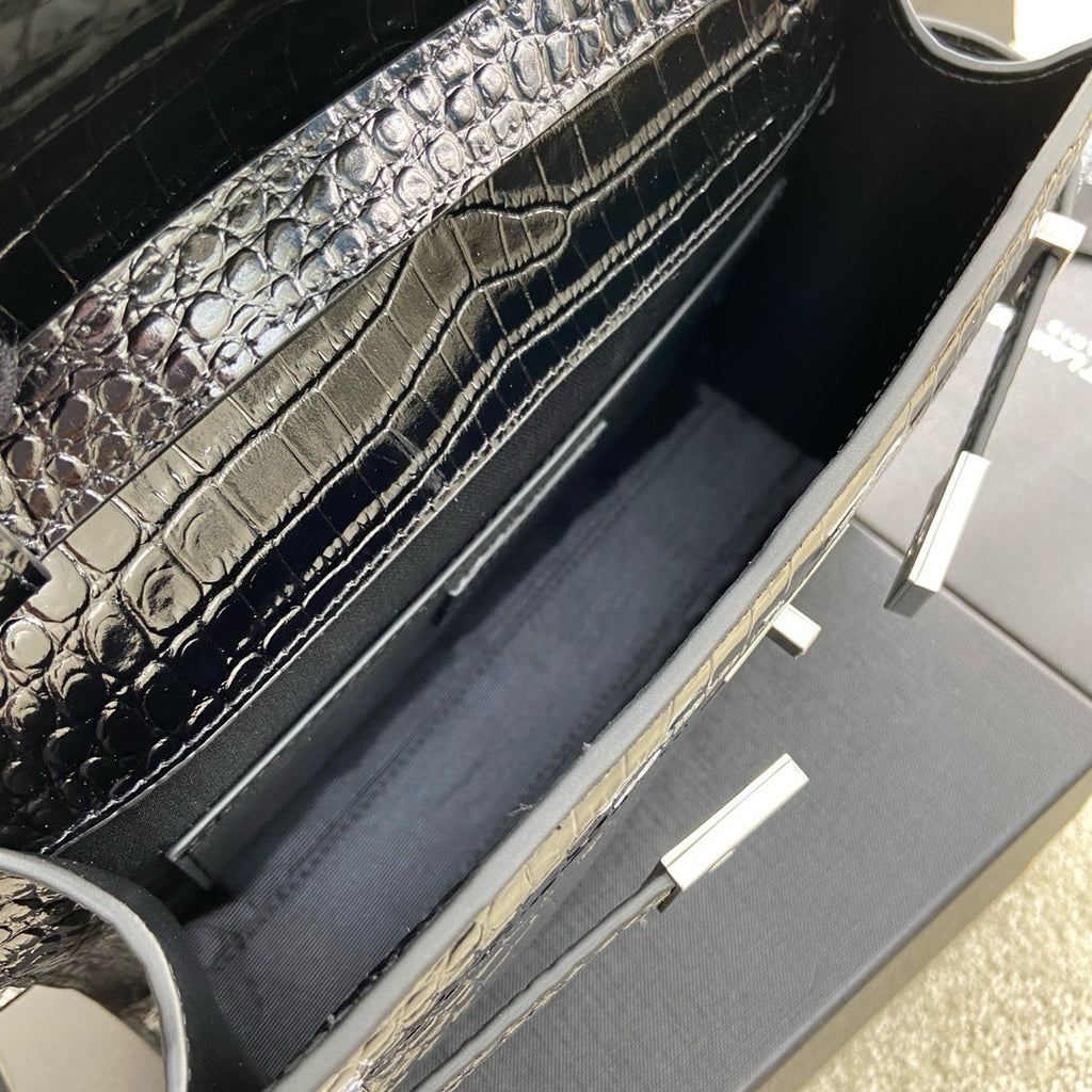 Saint Laurent Manhattan Small Shoulder Bag Croc Black Ferragens Prata
