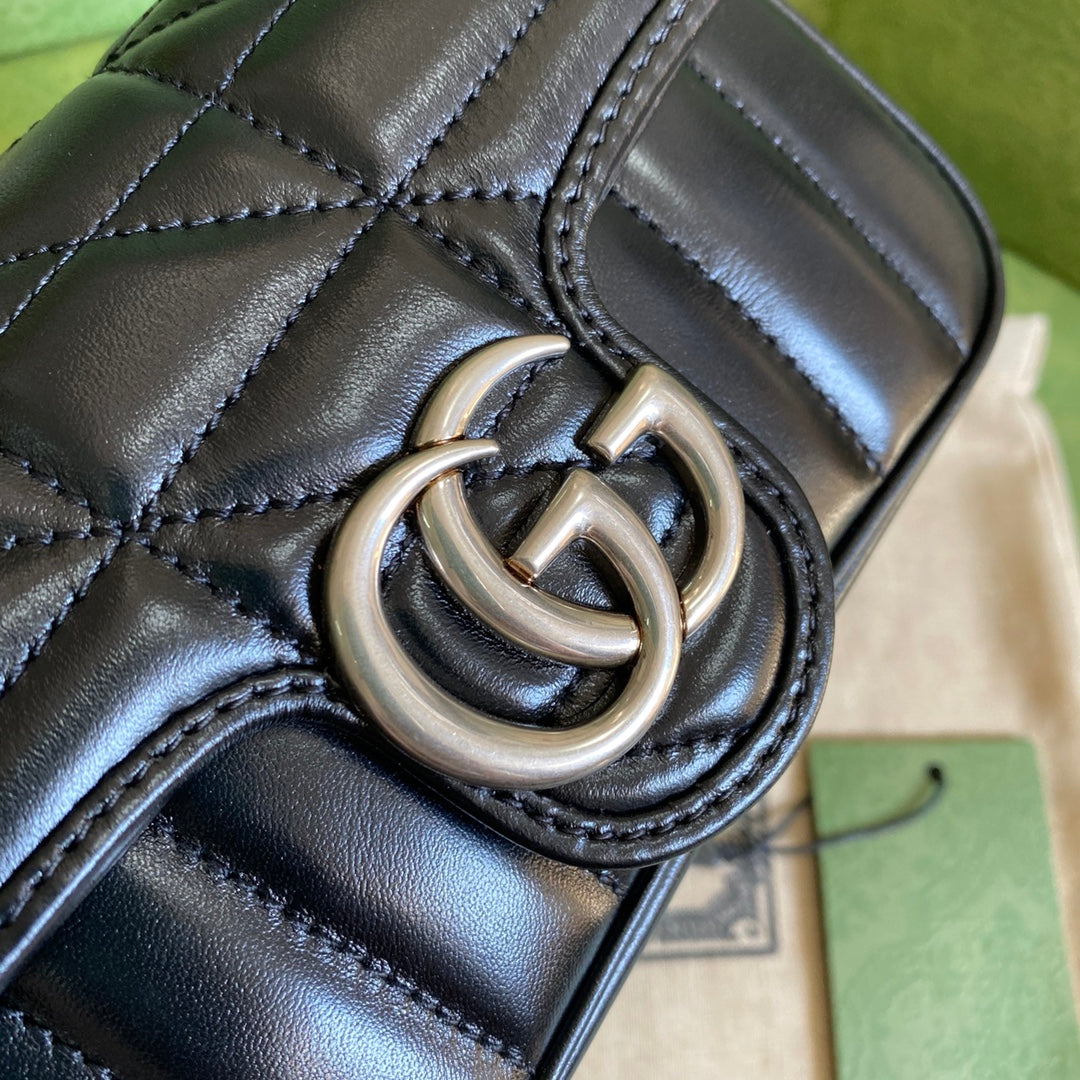 Gucci GG Marmont Matelasse Super Mini Bag Black ( PRONTA ENTREGA )