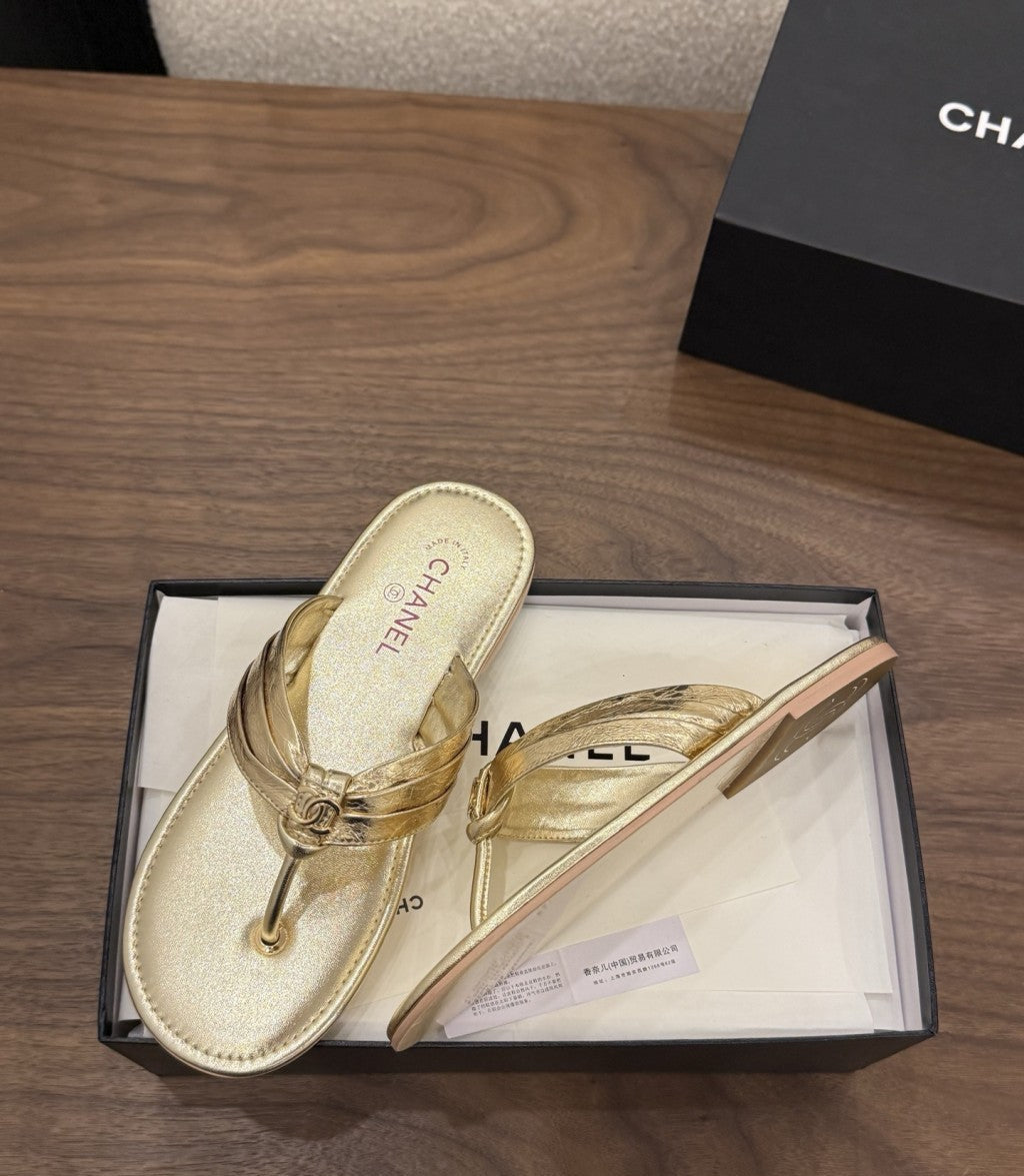 Chanel Thong Sandals Gold.