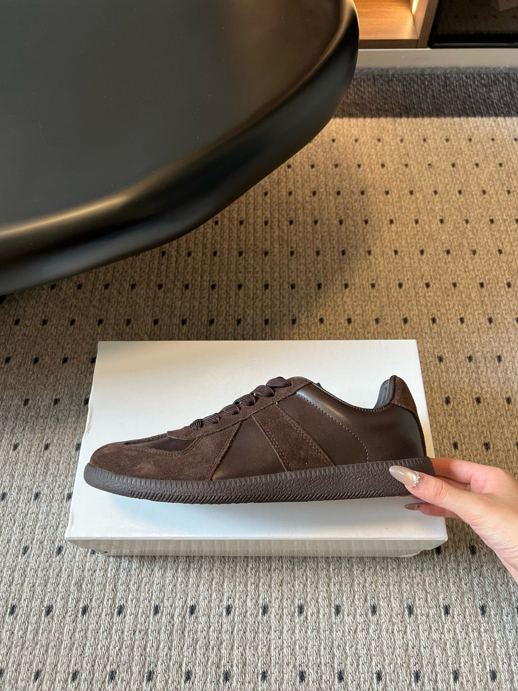Maison Margiela Replica Low-Top Sneaker Dark Brown