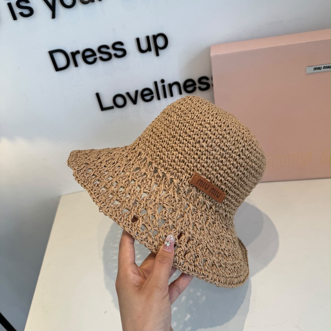 Chapéu Bucket de Ráfia Trançada Miu Miu