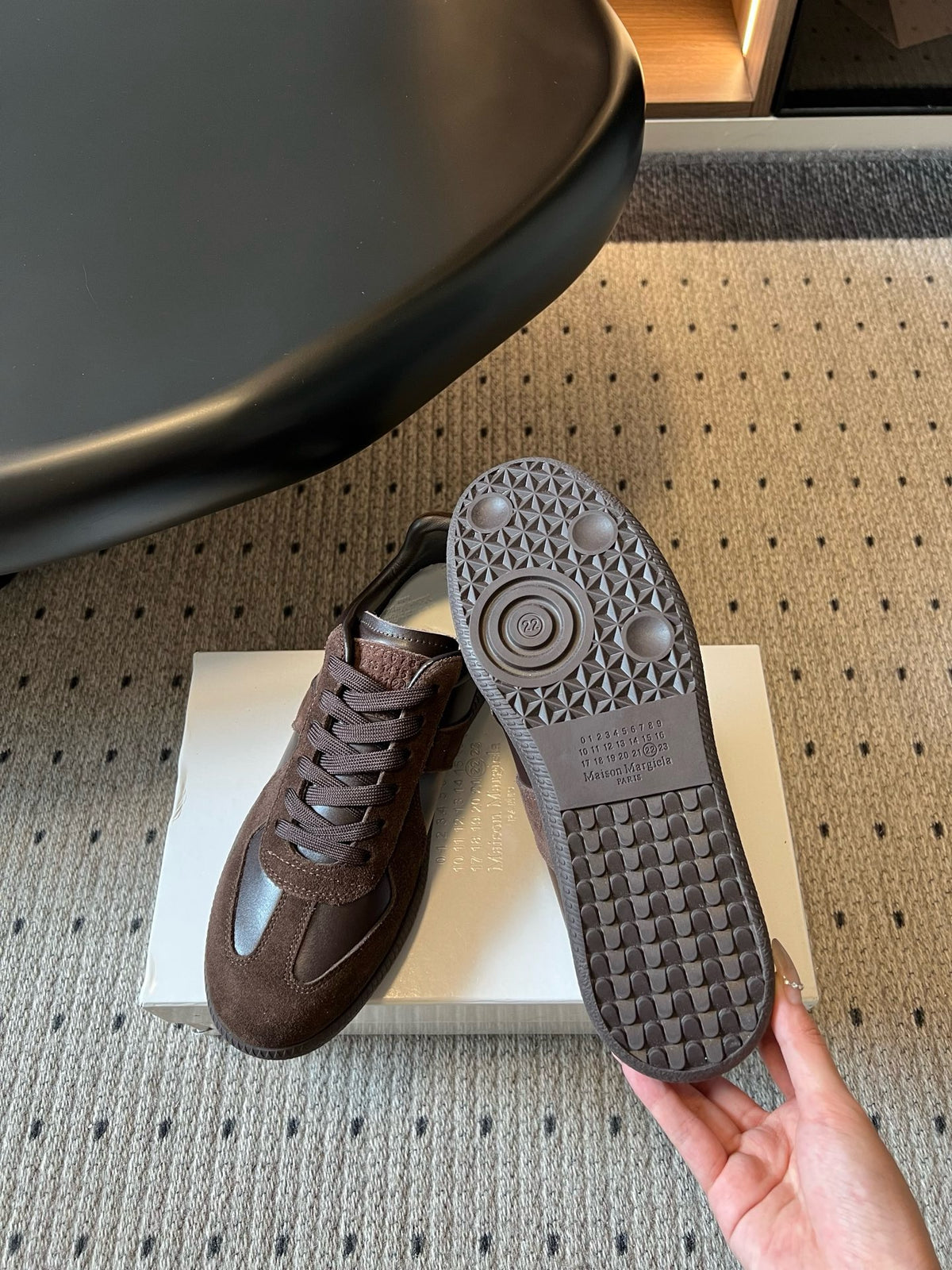 Maison Margiela Replica Low-Top Sneaker Dark Brown