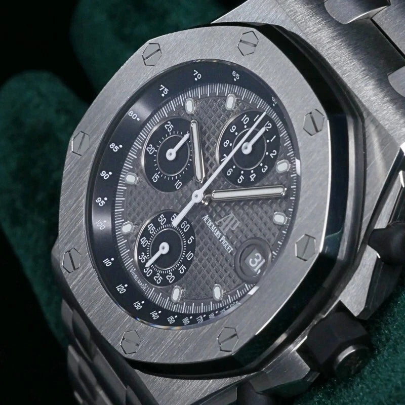Relógio Audemars Piguet Royal Oak Offshore 42mm Graphite