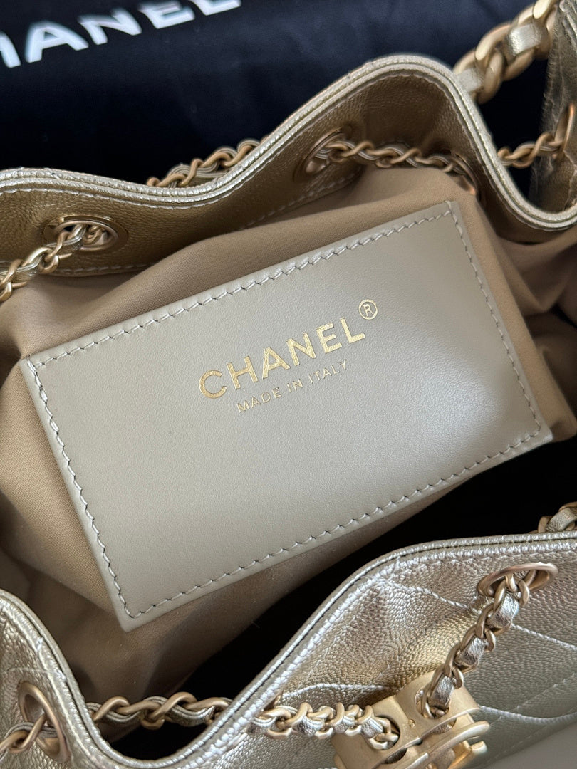 Bolsa Hobo  Chanel 25 Metalica Small