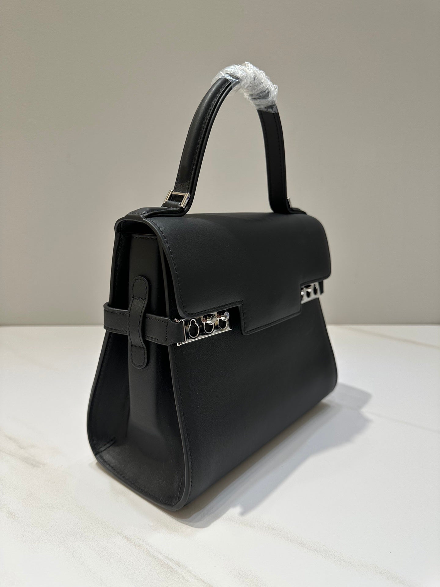 Delvaux Tempête MM Black Ferragens Prata