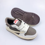 Jordan 1 Retro  x Travis Scott Beige Infantil