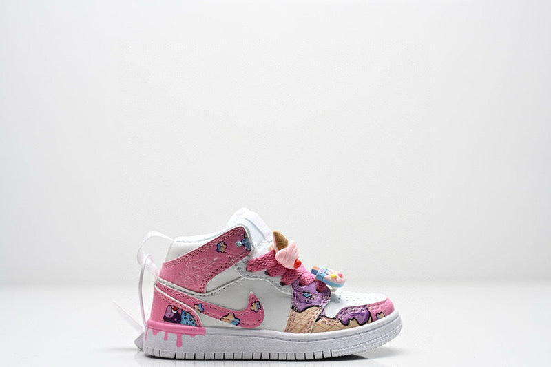 Air Jordan 1 Mid white and pink infantil